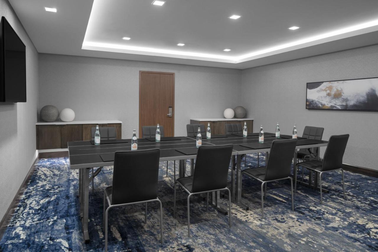 Ac Hotel By Marriott Charlotte Ballantyne 외부 사진